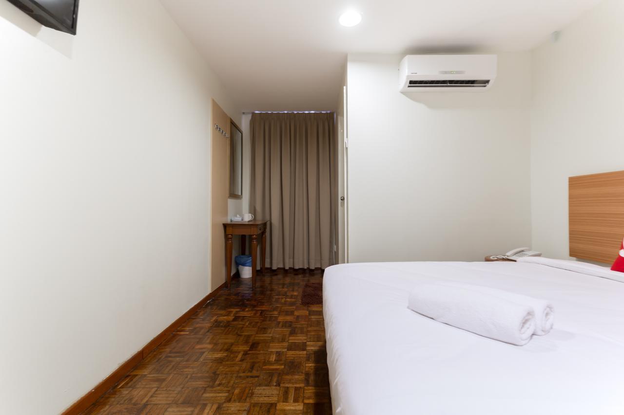 Zen Rooms Basic Sentul Куала Лумпур Екстериор снимка