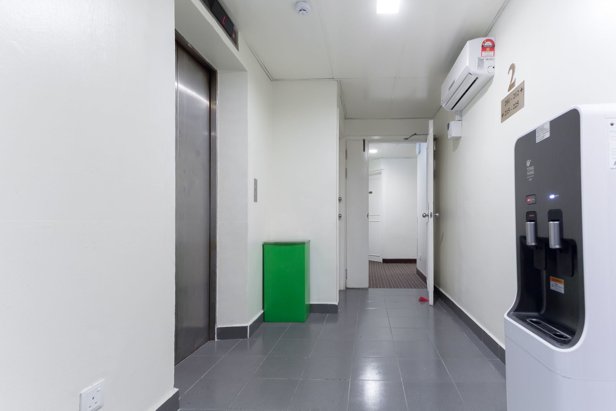 Zen Rooms Basic Sentul Куала Лумпур Екстериор снимка