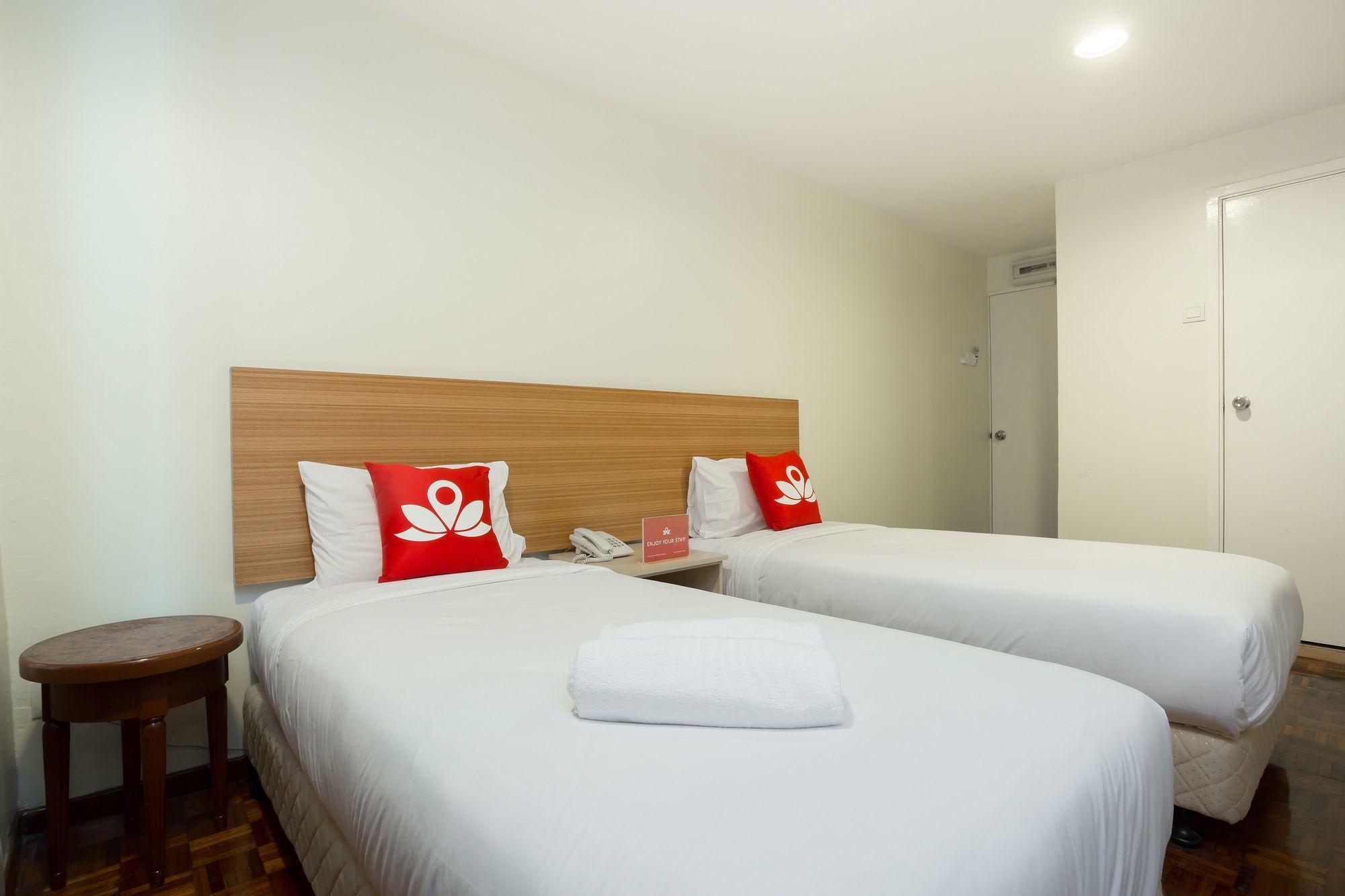 Zen Rooms Basic Sentul Куала Лумпур Екстериор снимка
