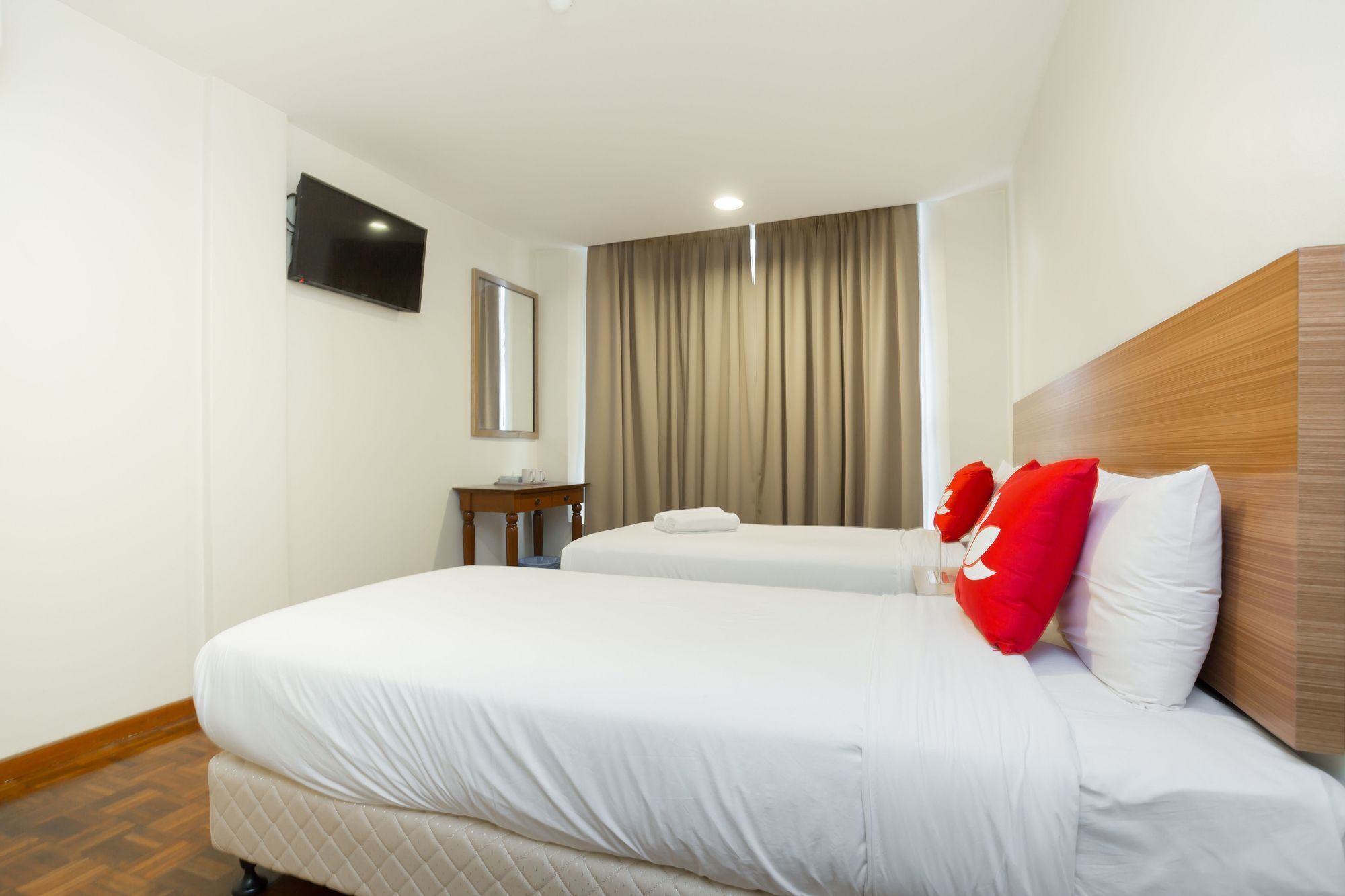 Zen Rooms Basic Sentul Куала Лумпур Екстериор снимка